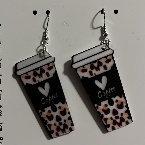 Cute Coffee ❤️ Cup Earrings - Picture 3 of 6